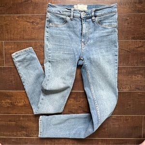 Free People High waisted Stretch Skinny Jean, size 25, 25R